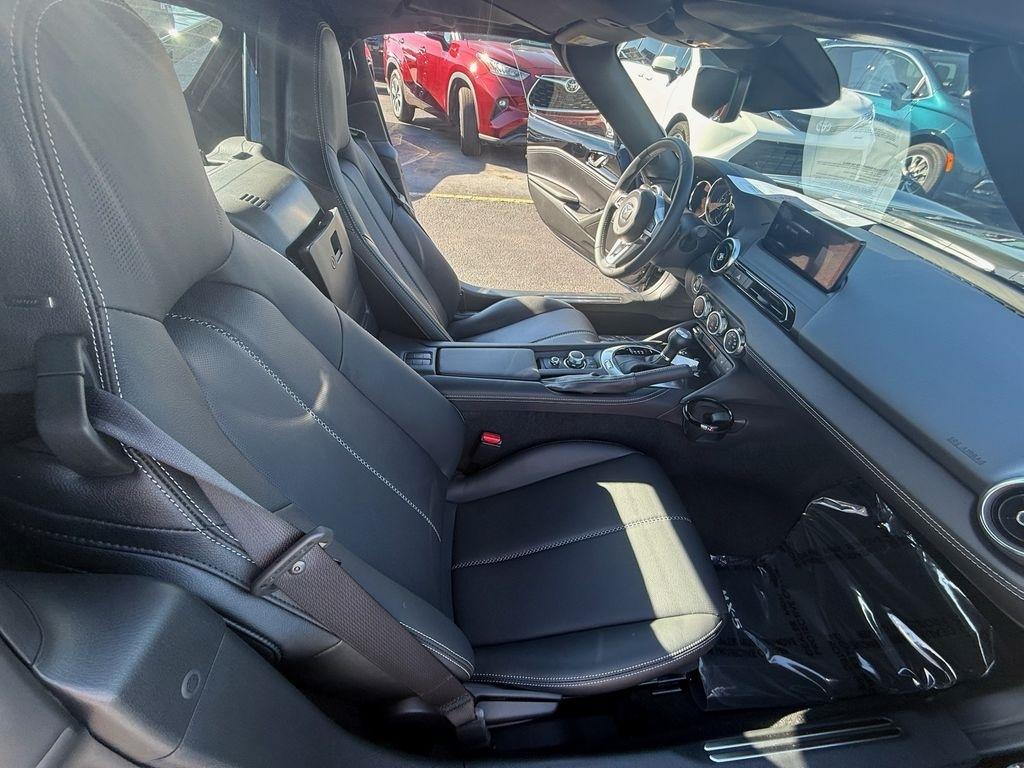 Mazda MX-5 Miata RF Grand Touring 6MT 2024