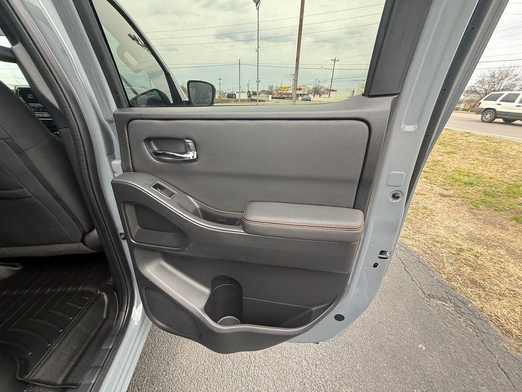 Nissan Frontier S Crew Cab 2WD 2024