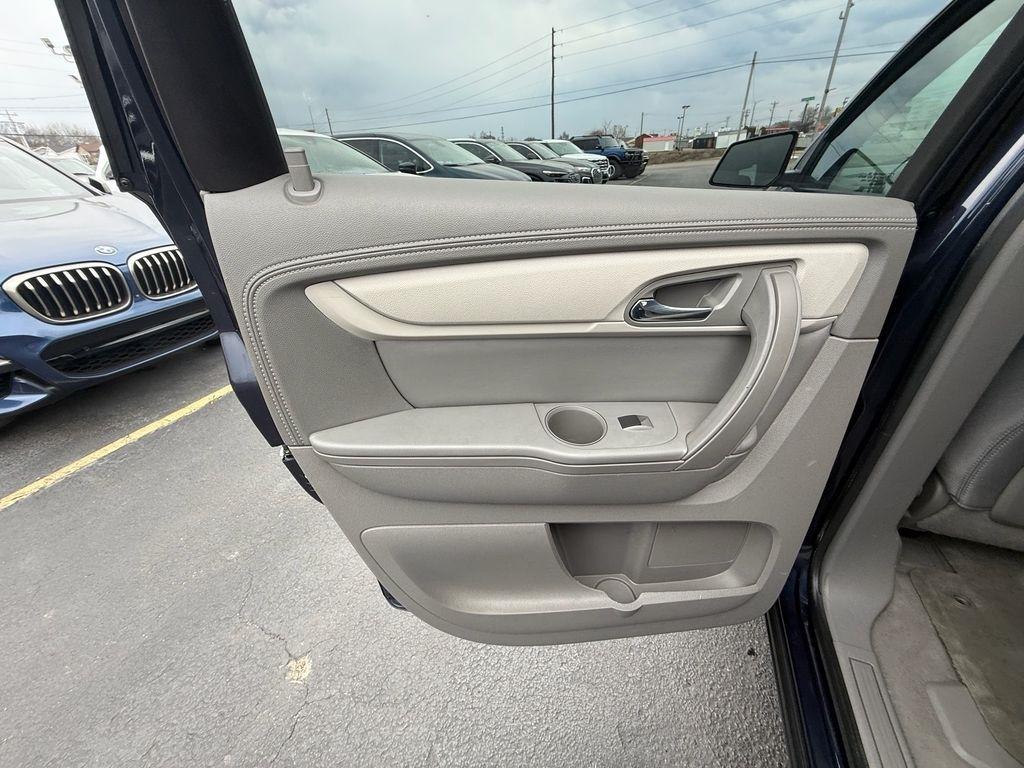 Chevrolet Traverse LS AWD w/PDC 2015