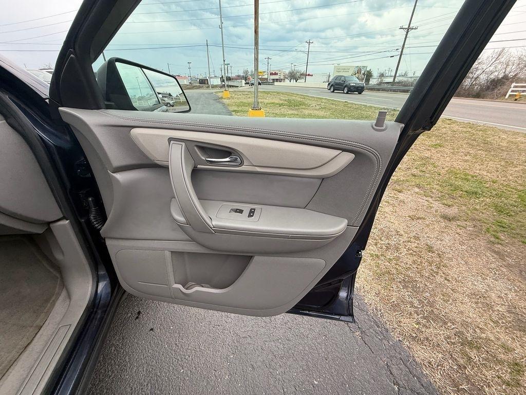 Chevrolet Traverse LS AWD w/PDC 2015