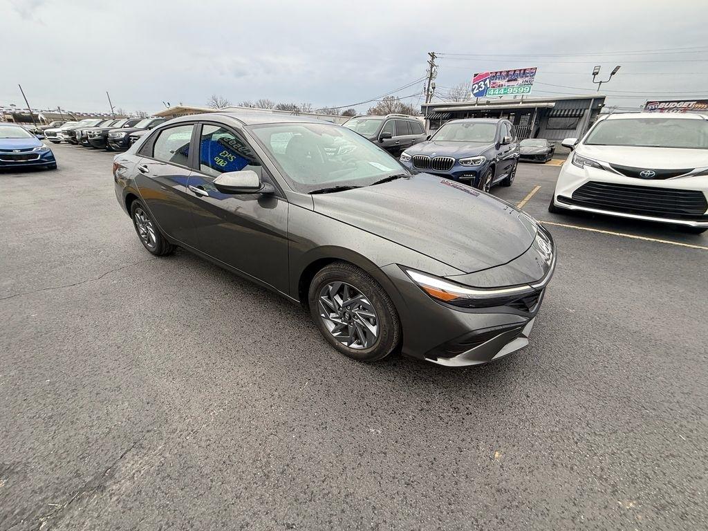 2024 Hyundai Elantra Blue Hybrid