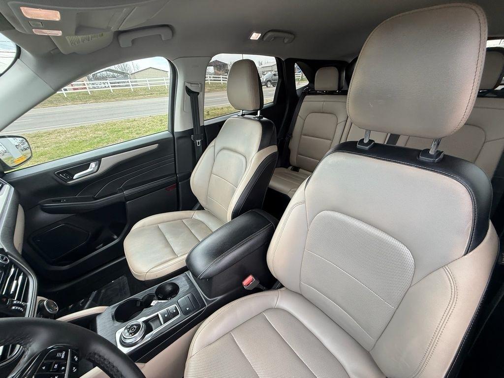 Ford Escape Hybrid SEL AWD 2022