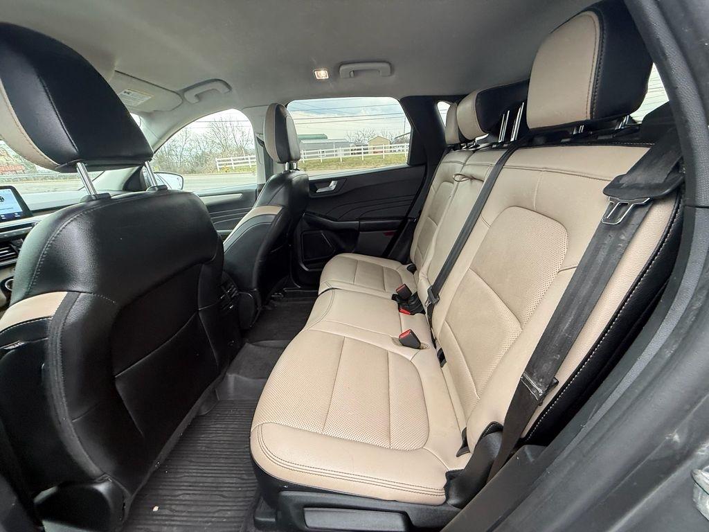 Ford Escape Hybrid SEL AWD 2022