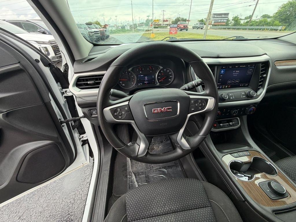 GMC Acadia SLE 2023