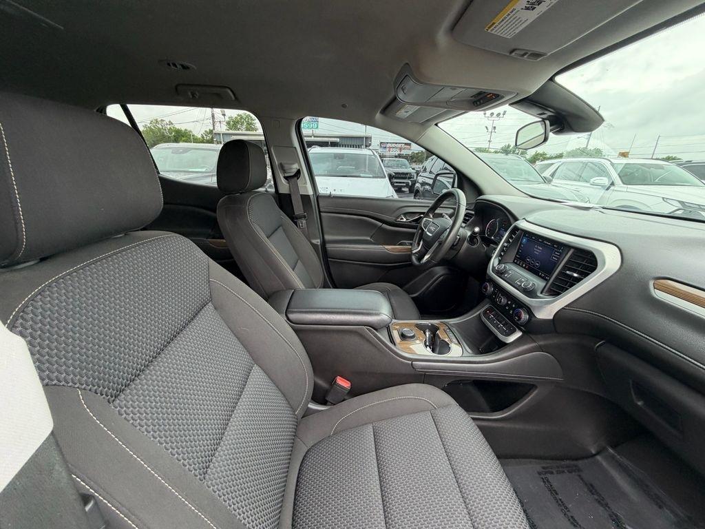 GMC Acadia SLE 2023