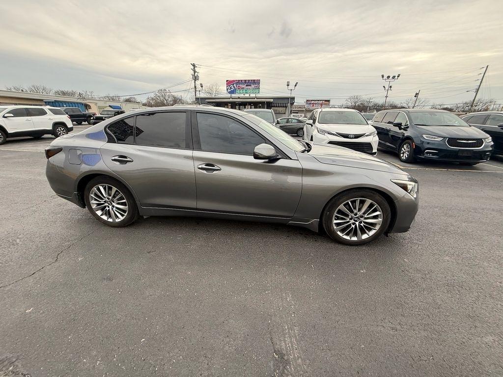 Infiniti Q50 3.0t LUXE AWD 2019