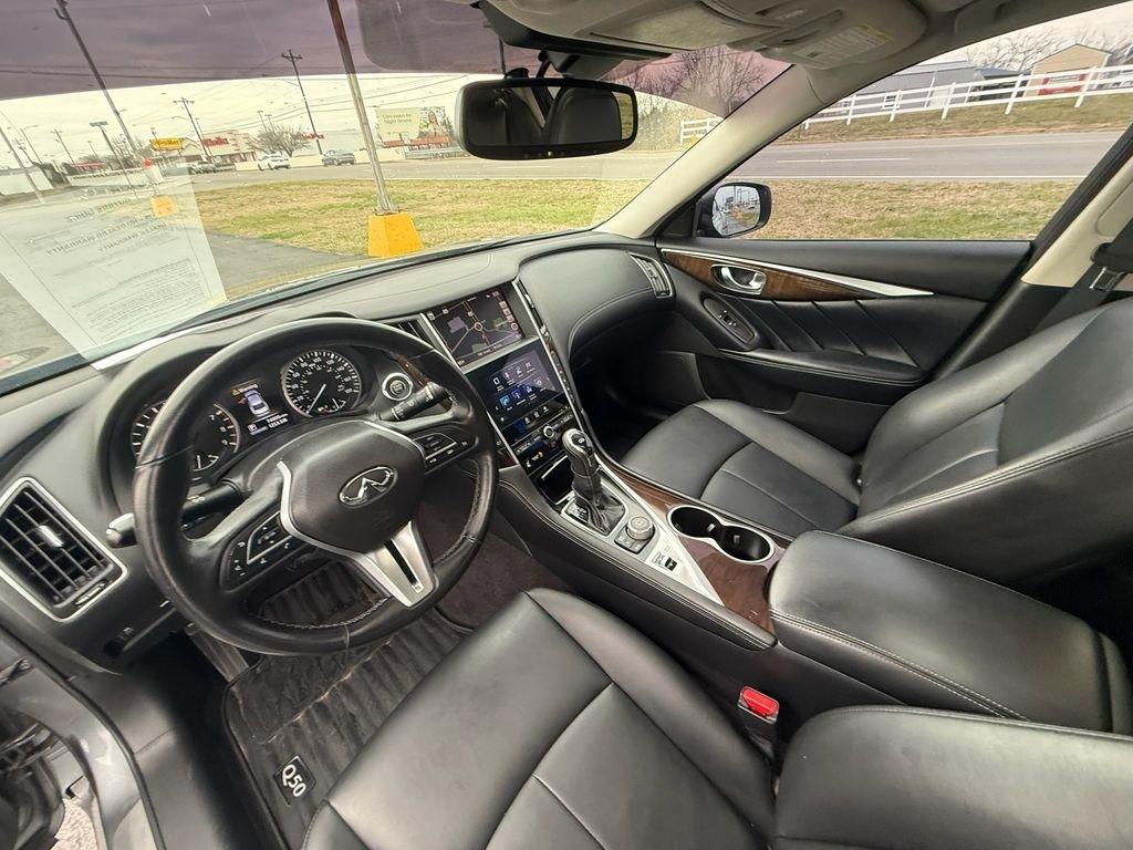 Infiniti Q50 3.0t LUXE AWD 2019