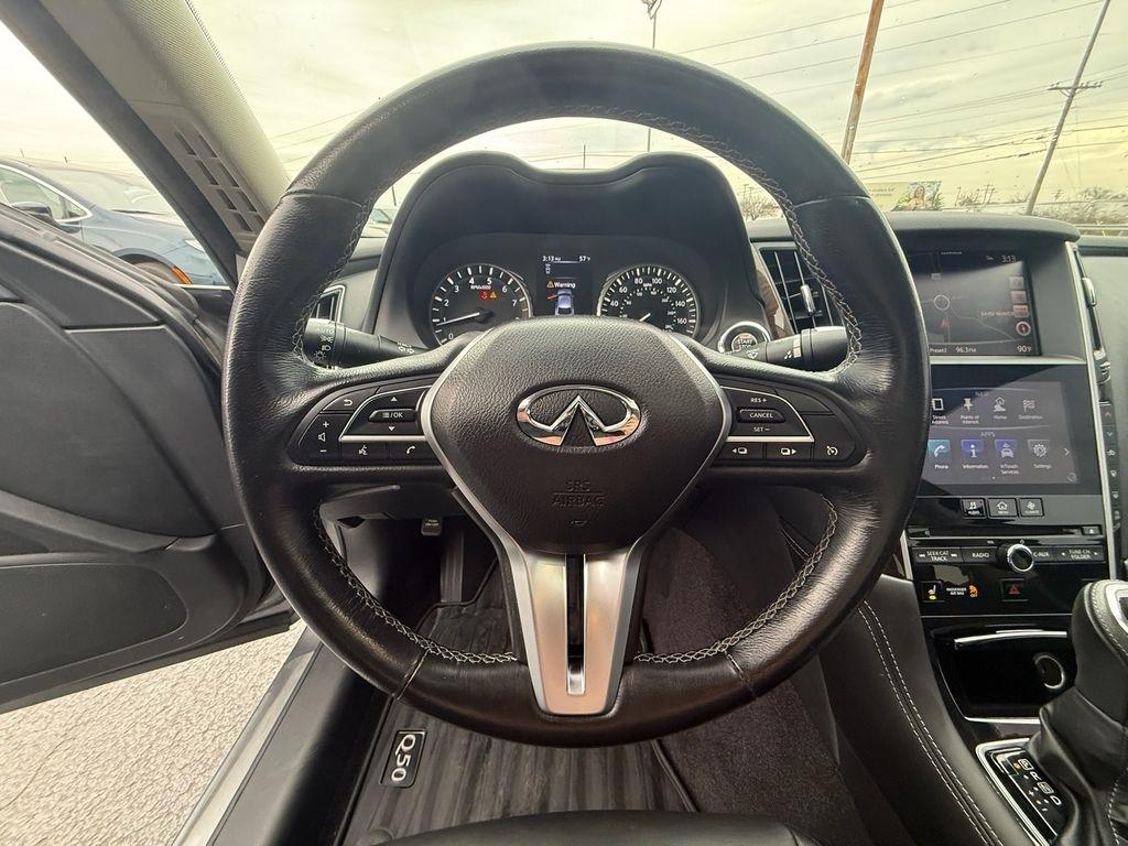 Infiniti Q50 3.0t LUXE AWD 2019