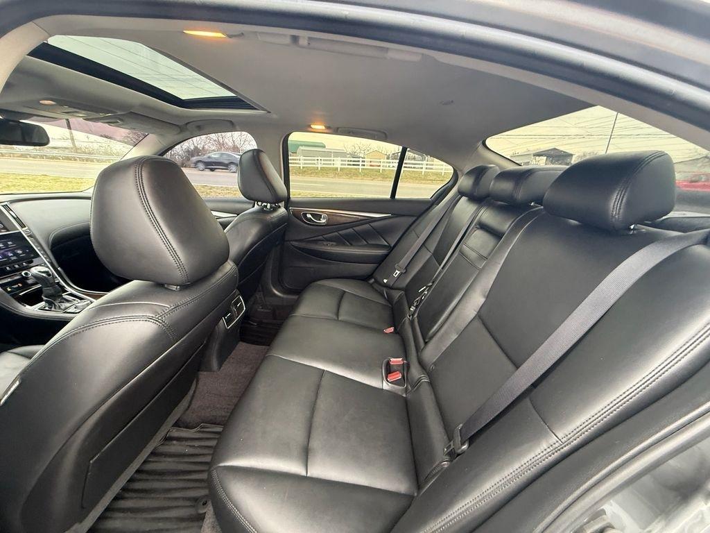 Infiniti Q50 3.0t LUXE AWD 2019