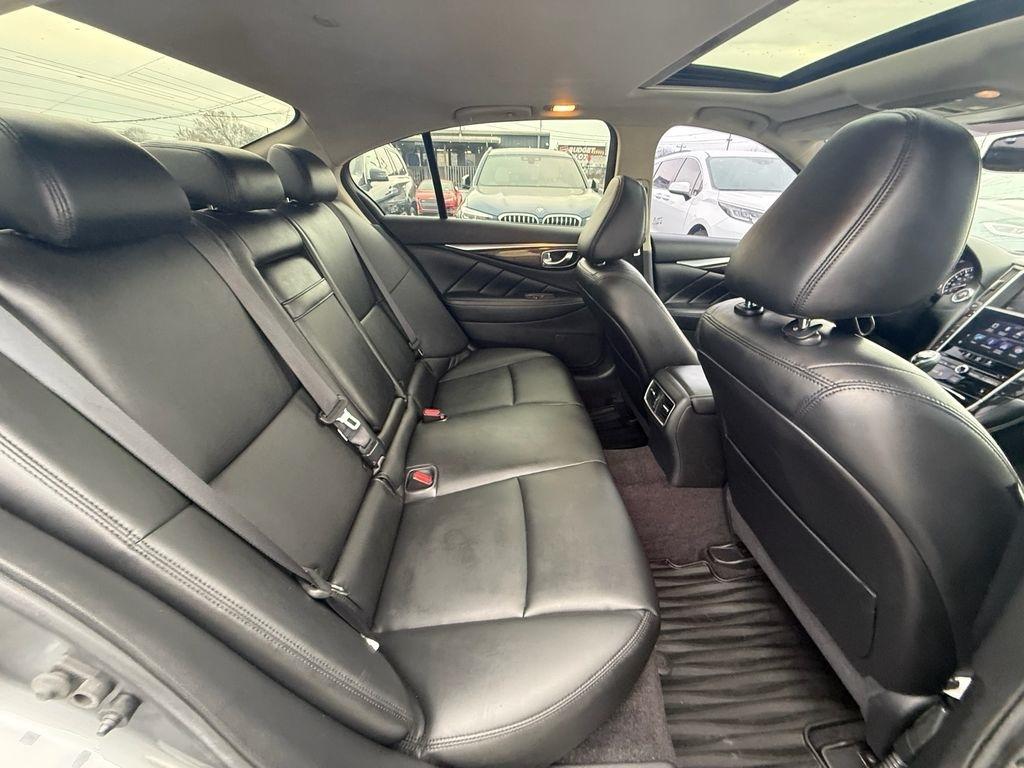 Infiniti Q50 3.0t LUXE AWD 2019