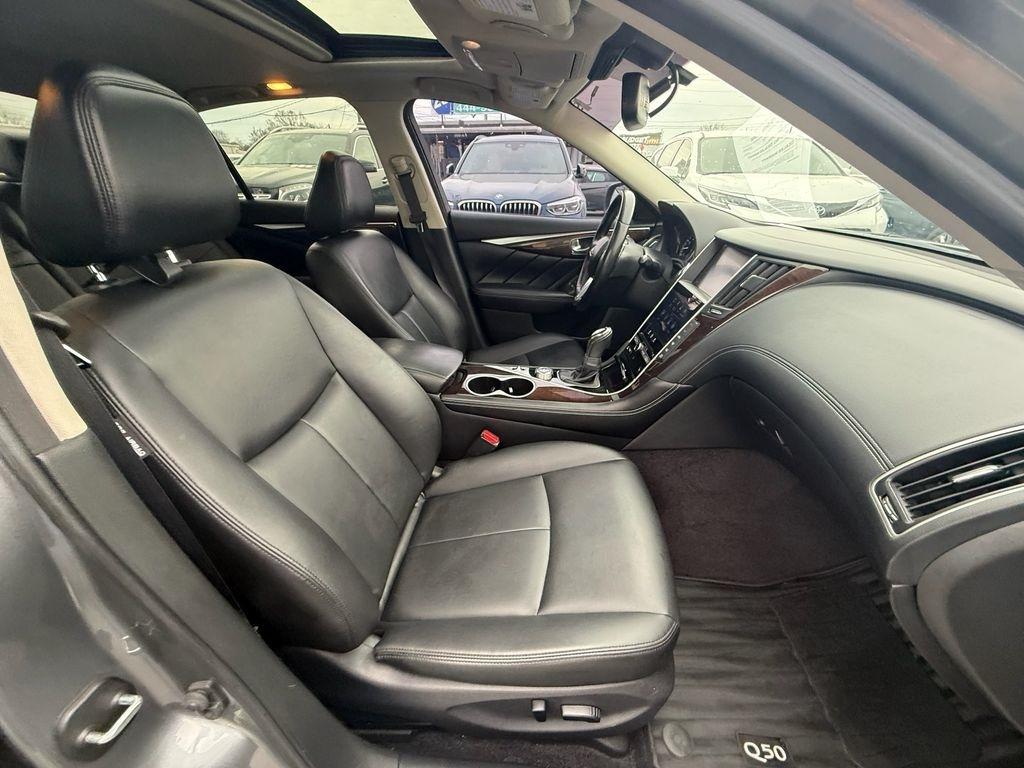 Infiniti Q50 3.0t LUXE AWD 2019