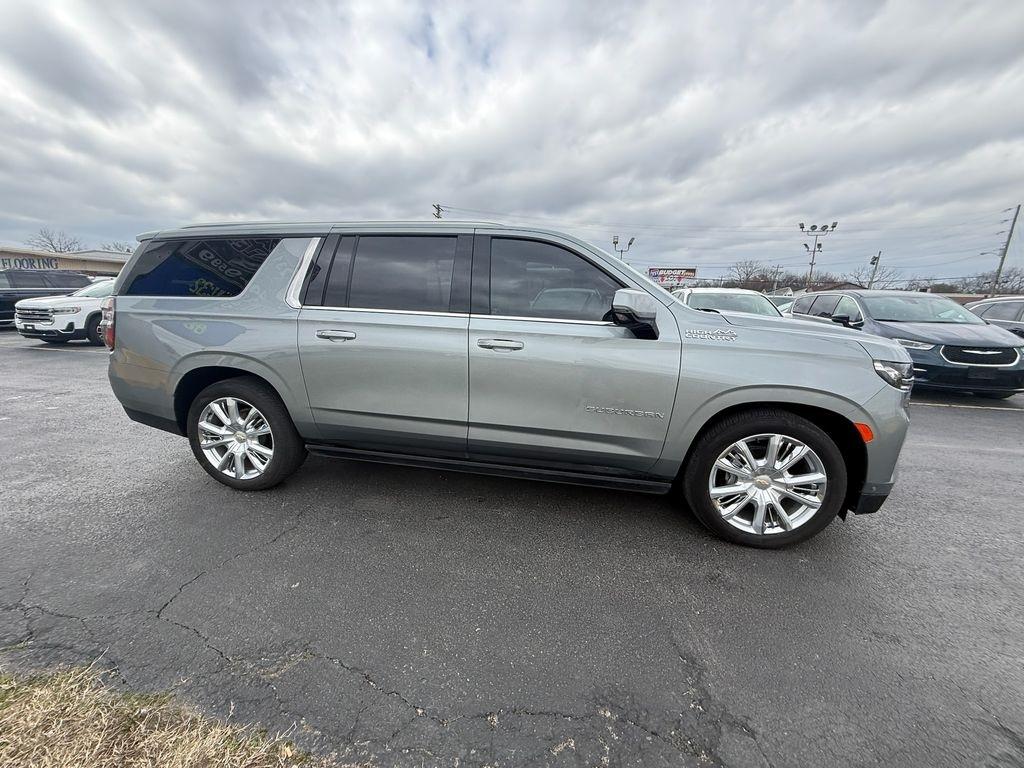 Chevrolet Suburban High Country 4WD 2024