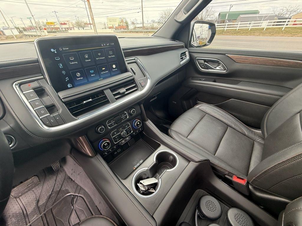 Chevrolet Suburban High Country 4WD 2024