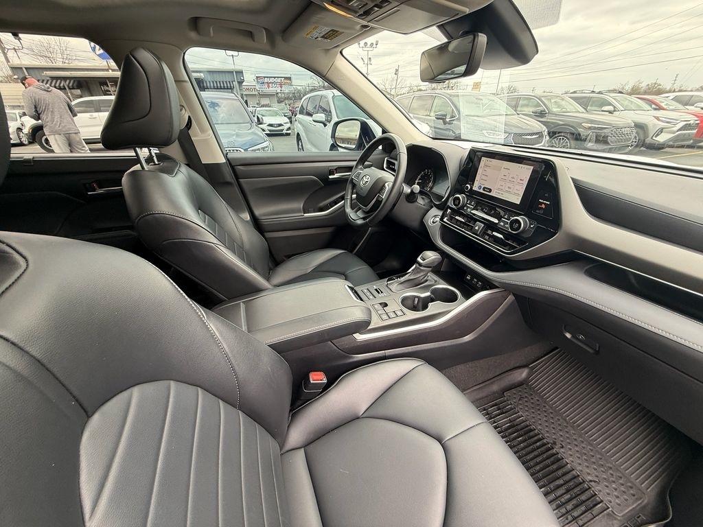 Toyota Highlander Others 2023