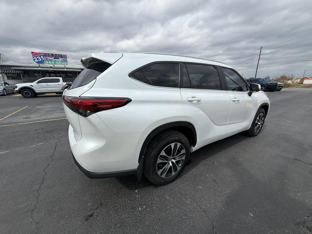 Toyota Highlander XLE 2023