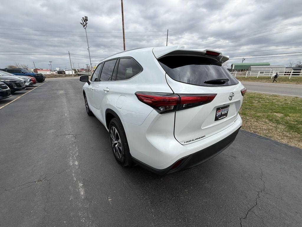 Toyota Highlander XLE 2023
