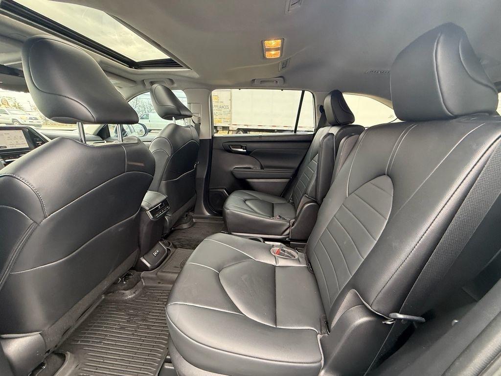 Toyota Highlander XLE 2023