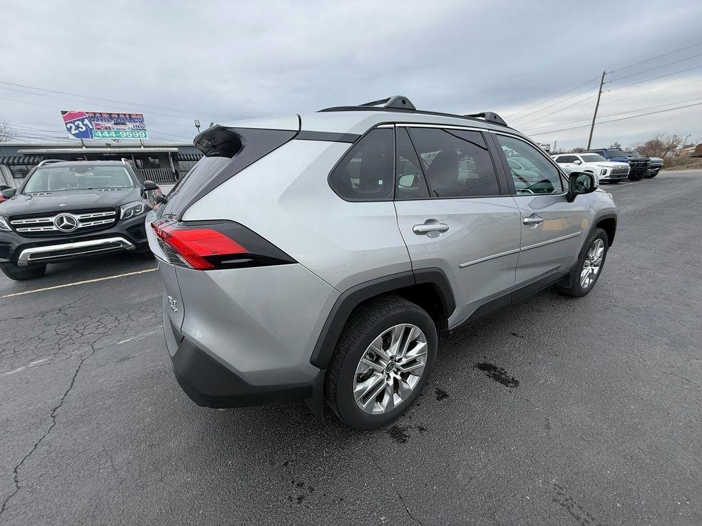 Toyota RAV4 XLE Premium AWD 2022