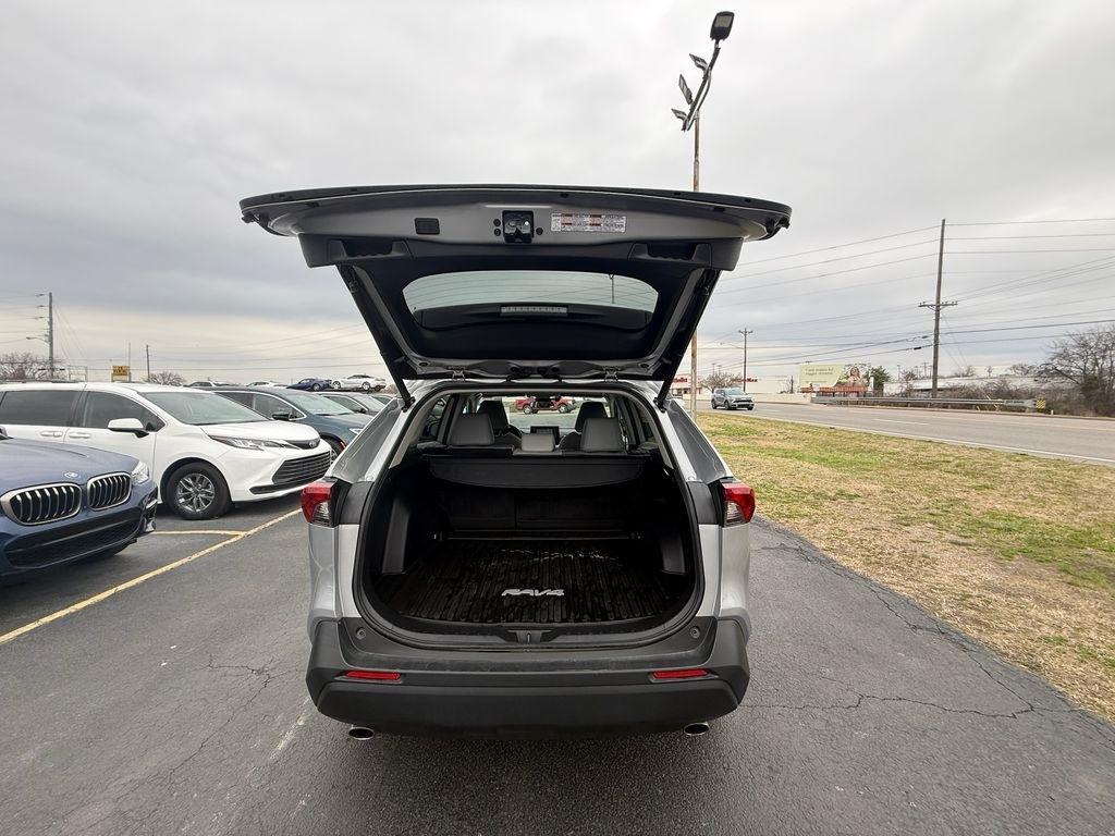 Toyota RAV4 XLE Premium AWD 2022