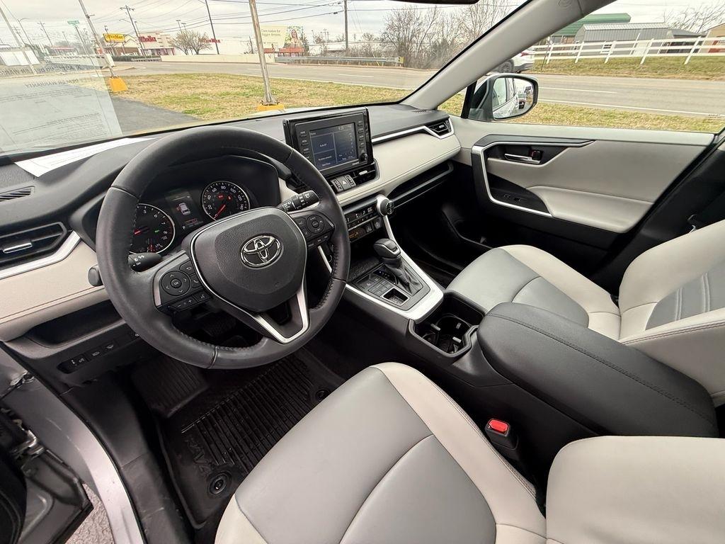 Toyota RAV4 XLE Premium AWD 2022
