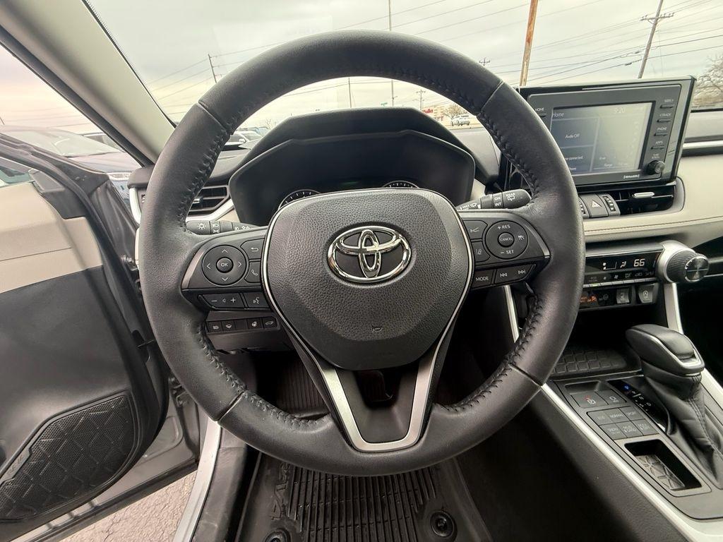Toyota RAV4 XLE Premium AWD 2022