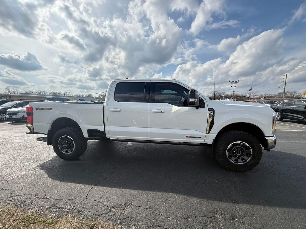 Ford F-250 SD Lariat Crew Cab 4WD 2024