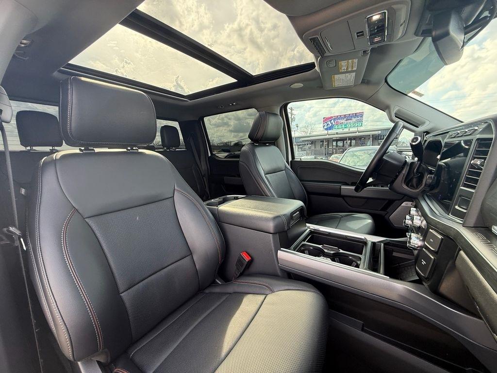 Ford F-250 SD Lariat Crew Cab 4WD 2024