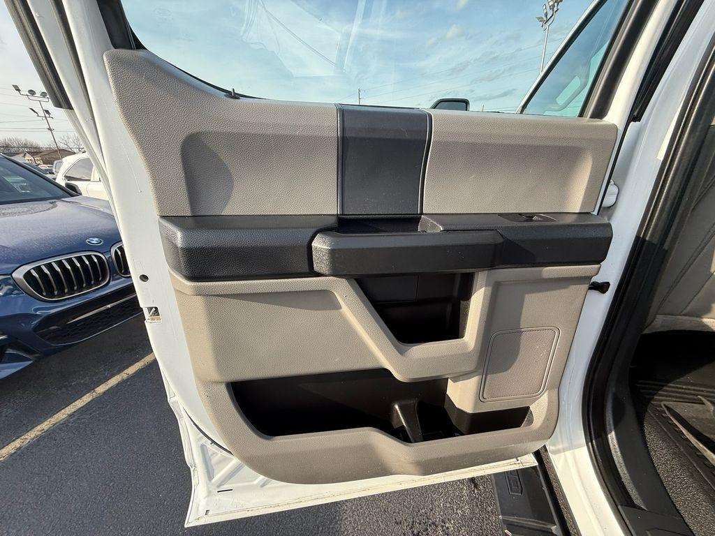 Ford F-350 SD XL Crew Cab Long Bed 4WD 2022