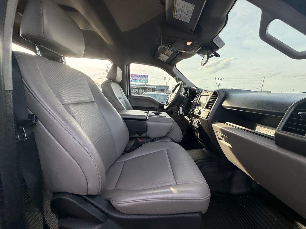 Ford F-350 SD XL Crew Cab Long Bed 4WD 2022