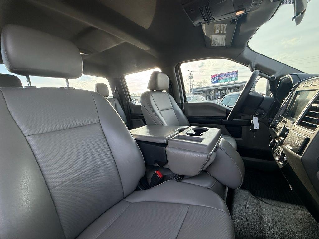 Ford F-350 SD XL Crew Cab Long Bed 4WD 2022