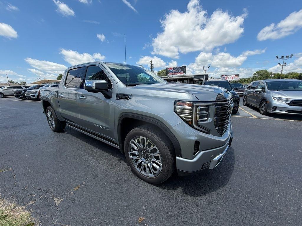 2025 GMC Sierra 1500 Denali Ultimate Crew Cab 4WD