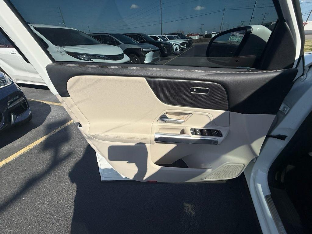 Mercedes-Benz GLB-Class GLB 250 2022