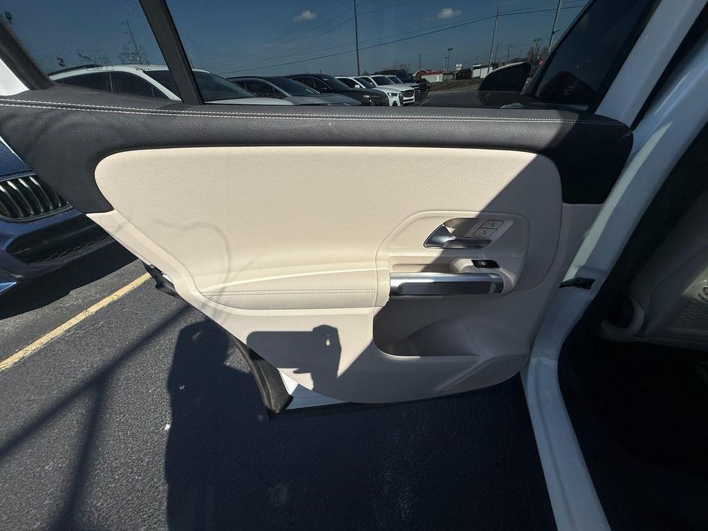 Mercedes-Benz GLB-Class GLB 250 2022