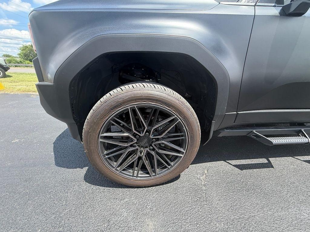 Toyota Land Cruiser  2024