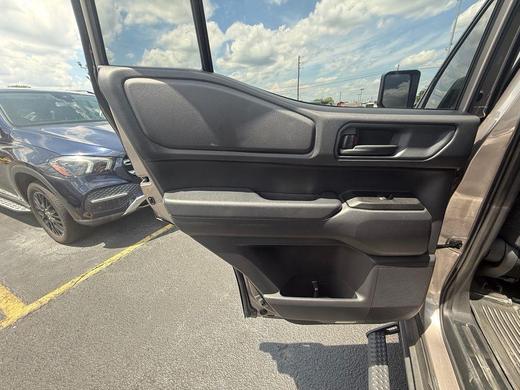 Toyota Land Cruiser  2024