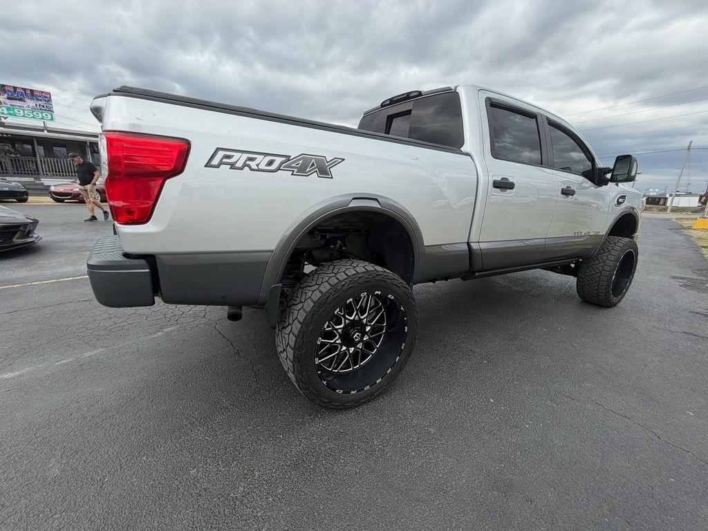 Nissan Titan XD PRO-4X Crew Cab 4WD Diesel 2018