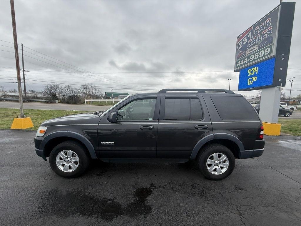 Ford Explorer XLT 4.0L 2WD 2007