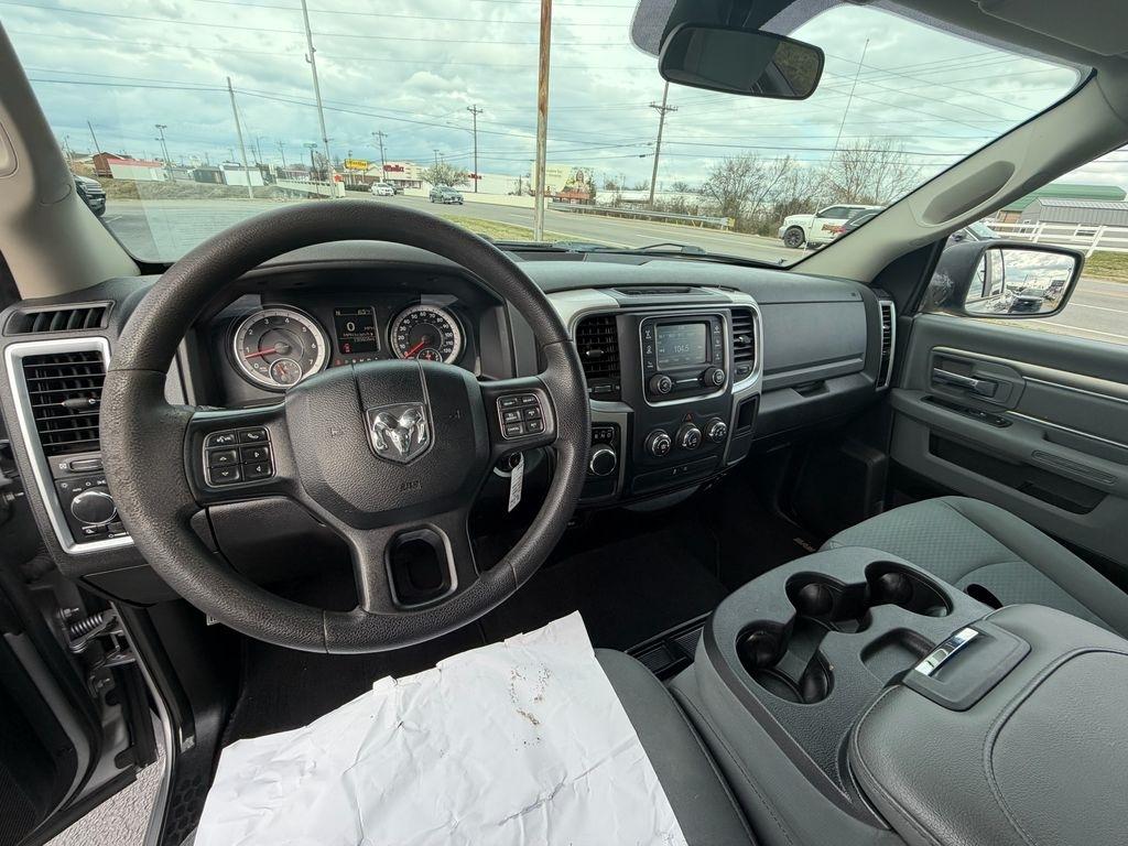 RAM 1500 Classic Tradesman Crew Cab LWB 2WD 2019