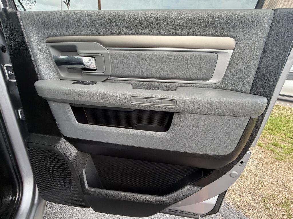 RAM 1500 Classic Tradesman Crew Cab LWB 2WD 2019