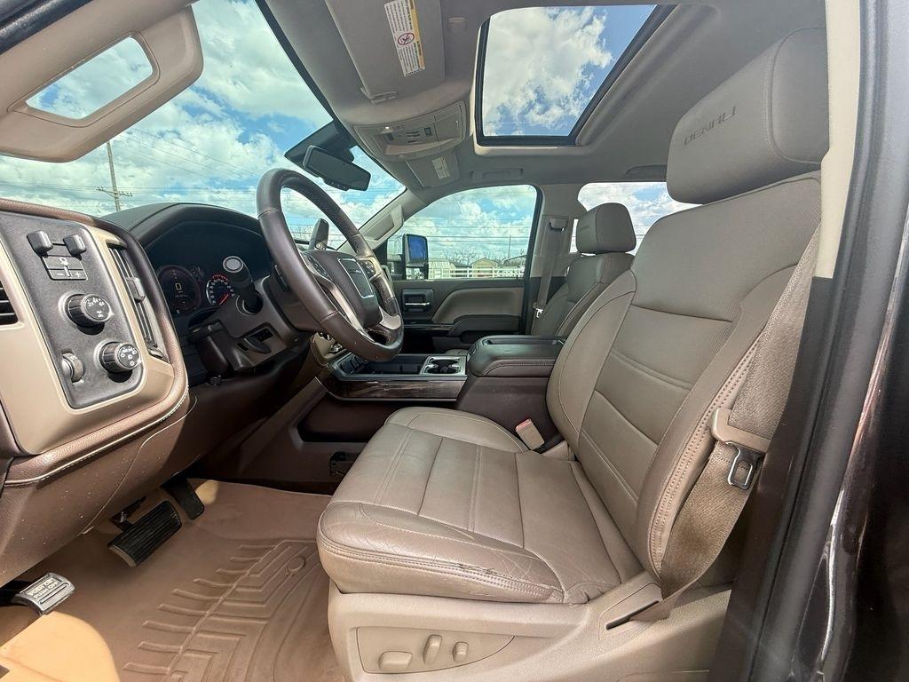 GMC Sierra 2500HD Denali Crew Cab 4WD 2015