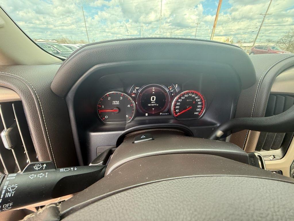 GMC Sierra 2500HD Denali Crew Cab 4WD 2015