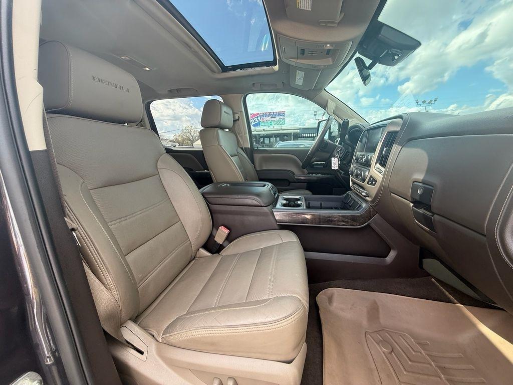 GMC Sierra 2500HD Denali Crew Cab 4WD 2015