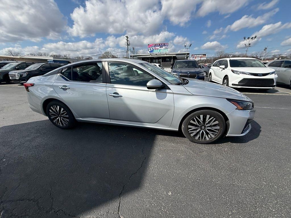 Nissan Altima 2.5 SV 2023