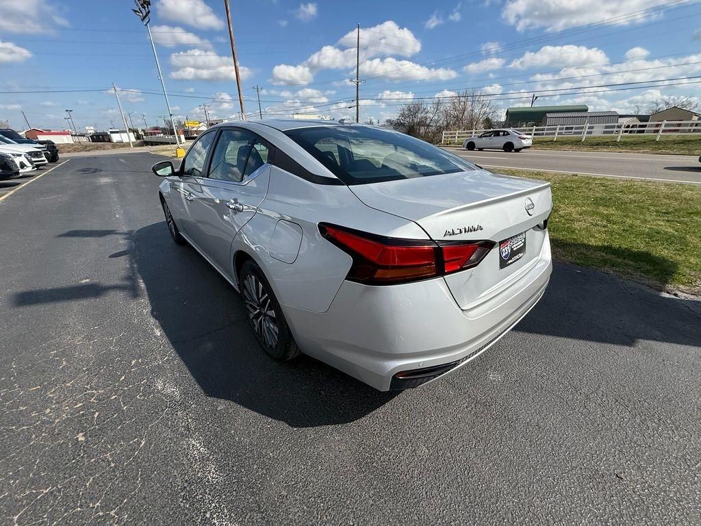 Nissan Altima 2.5 SV 2023