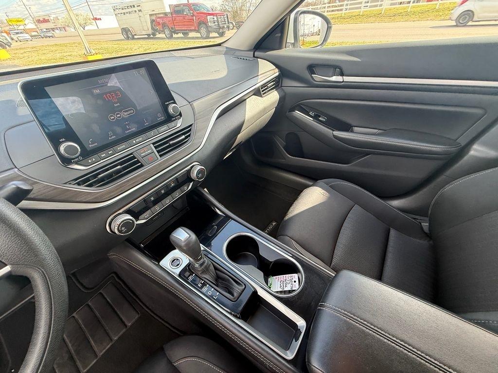 Nissan Altima 2.5 SV 2023