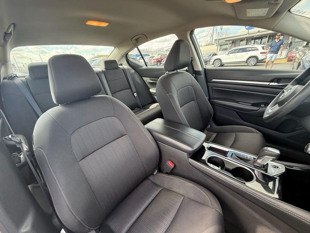 Nissan Altima 2.5 SV 2023