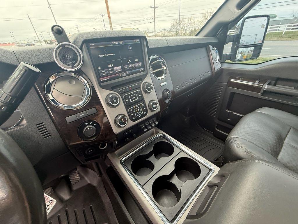 Ford F-350 SD Platinum Crew Cab 4WD 2016