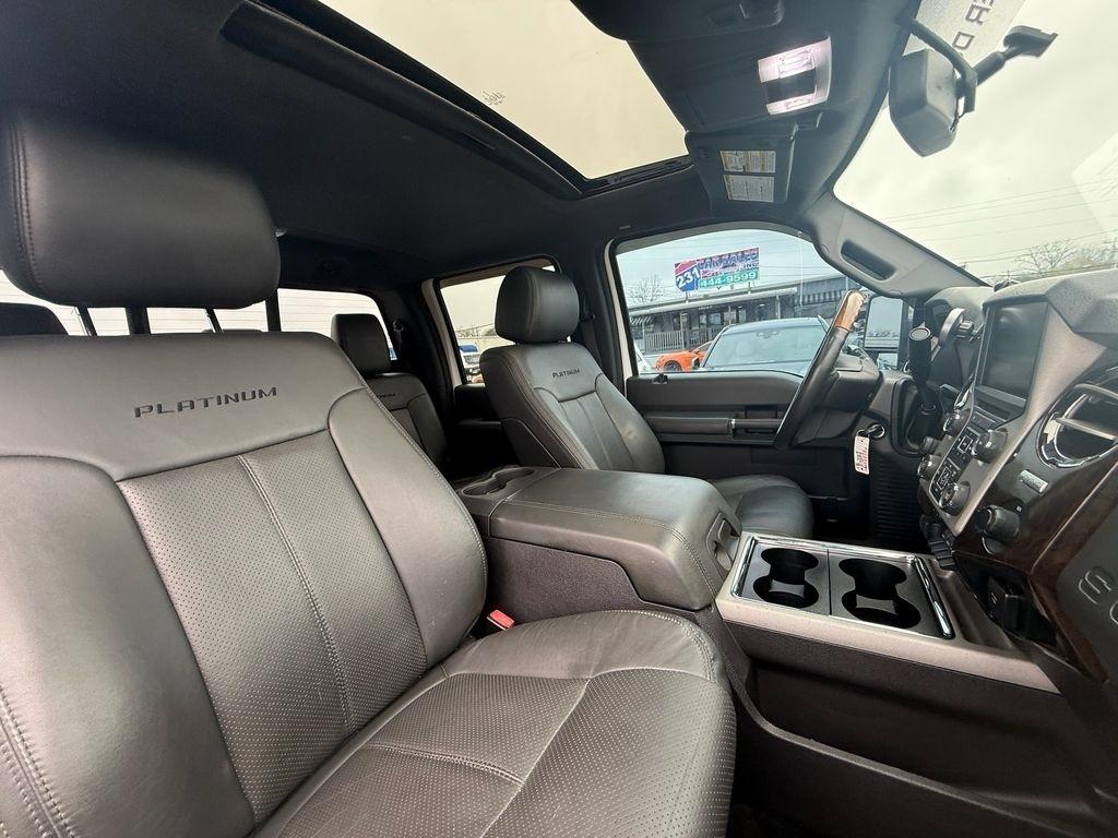 Ford F-350 SD Platinum Crew Cab 4WD 2016