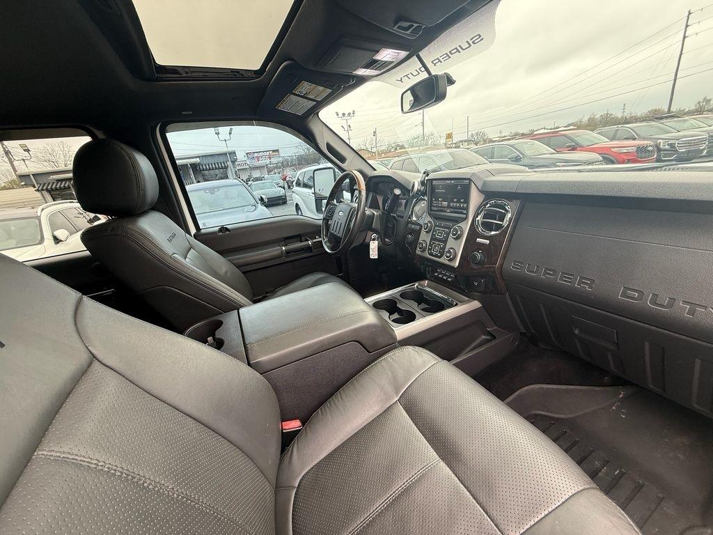 Ford F-350 SD Platinum Crew Cab 4WD 2016