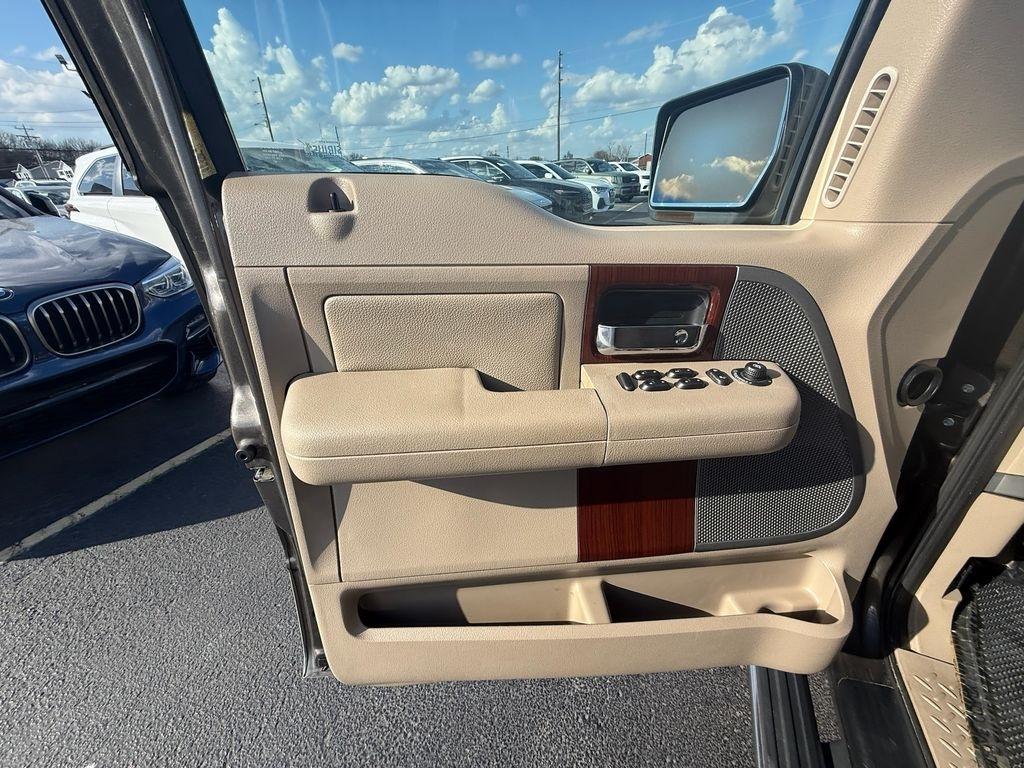 Ford F-150 Lariat SuperCrew 2WD 2008